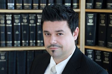 Greek Lawyer - Aris Kapsalis